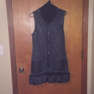 SLEEVELESS LONG ZIP FAUX FUR VEST